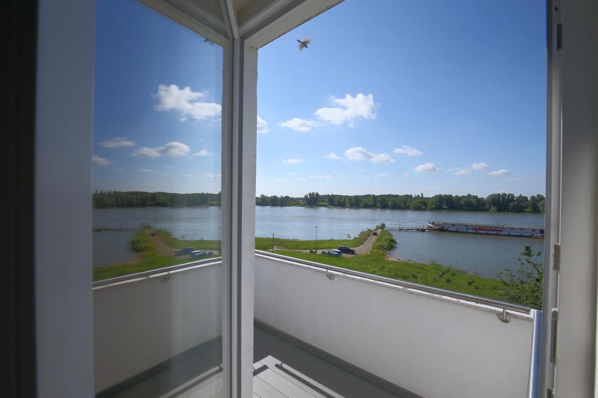 Hotel Faehrhaus Km734 Dusseldorf Phòng bức ảnh