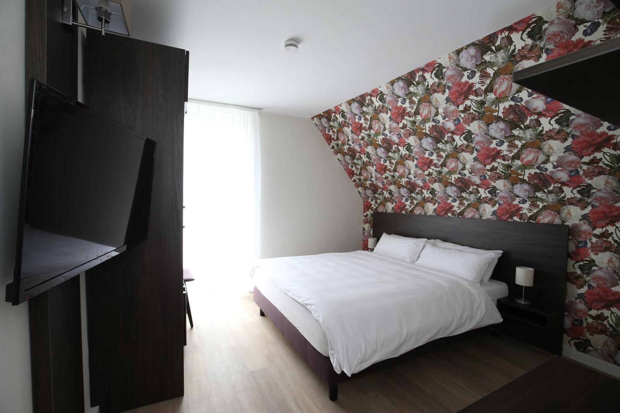 Hotel Faehrhaus Km734 Dusseldorf Phòng bức ảnh