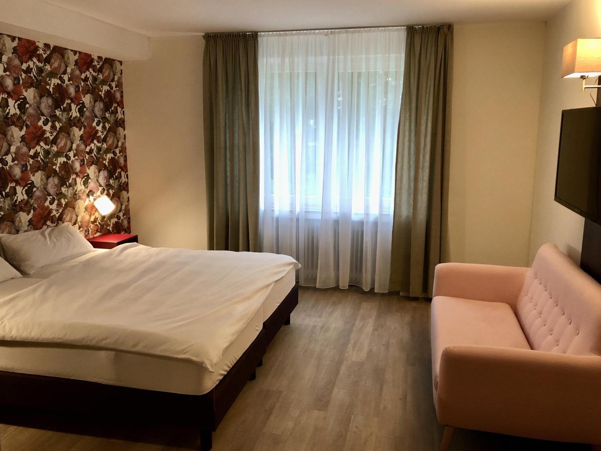 Hotel Faehrhaus Km734 Dusseldorf Phòng bức ảnh