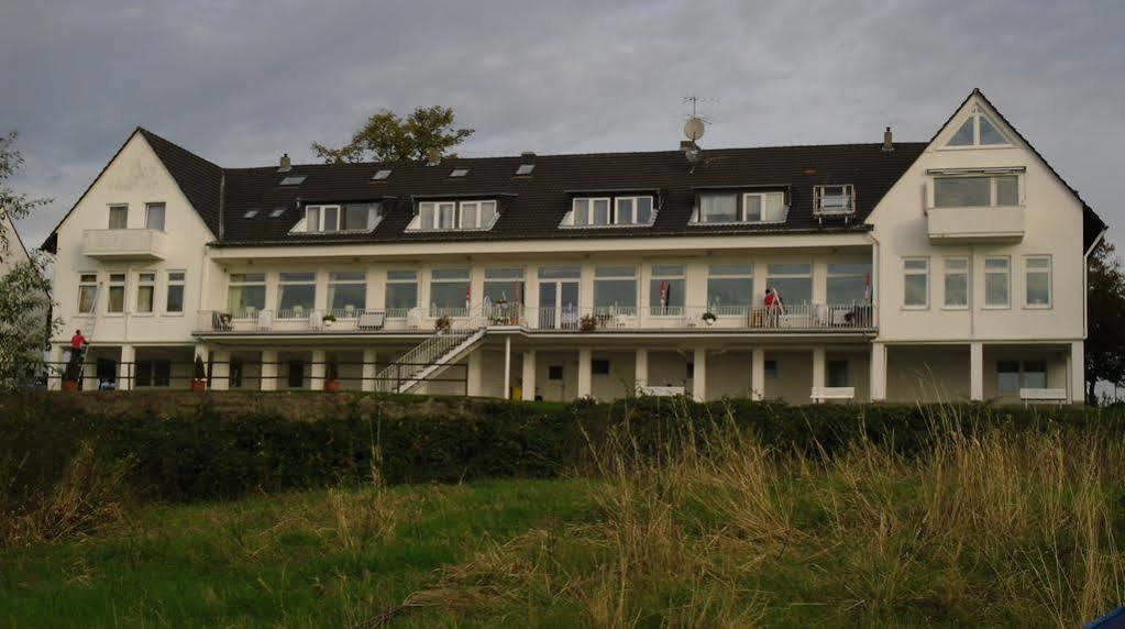 Hotel Faehrhaus Km734 Dusseldorf Ngoại thất bức ảnh